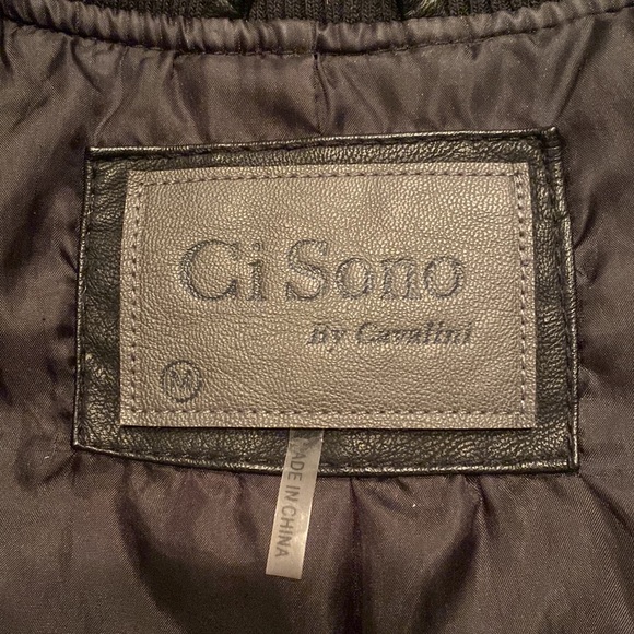 Vegan leather bomber jacket - Picture 8 of 9